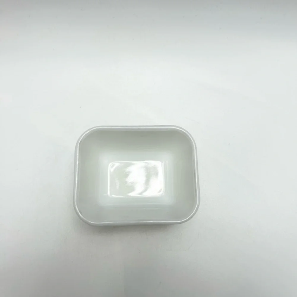 Pyrex - dish. - Picture 10 of 15